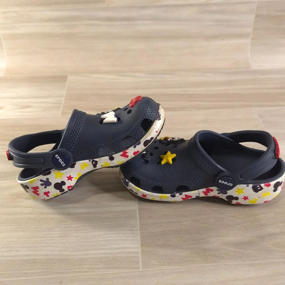 Crocs Disney Mickey Mouse Clog Kids Toddler Size 9 Classic Beach Walk Park